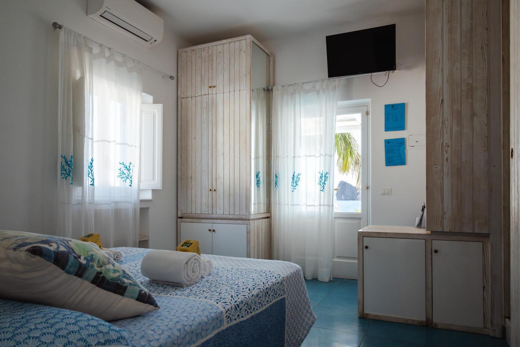 Hotel Eunymos Panarea Extérieur photo